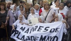 Madres de Plaza de Mayo apoyaron a Maduro y apuntaron…